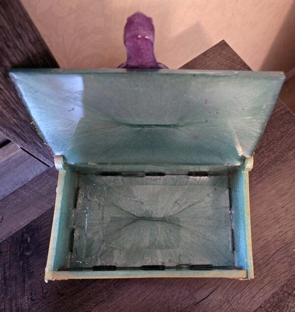 Resin Jewelry Box in Sunset Beach Colors with Turtle Handle - Image 6