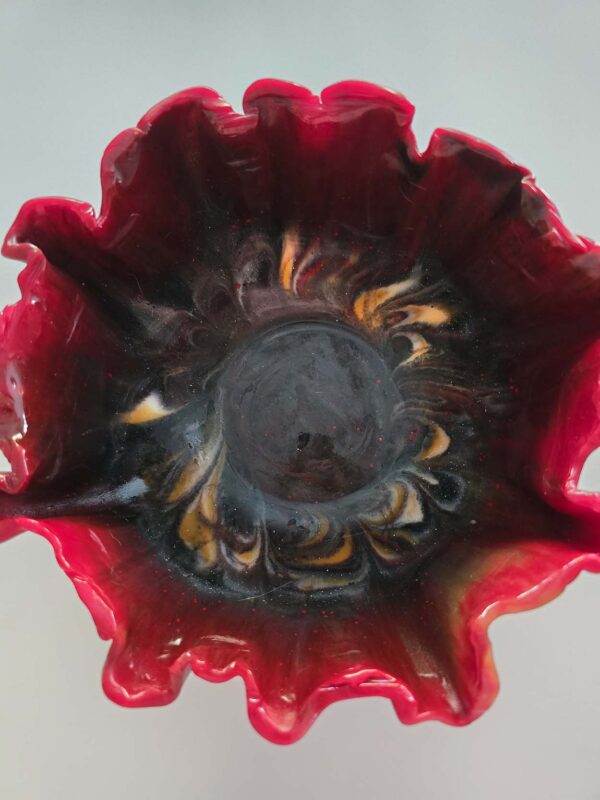 Exquisite Decorative Resin Bowl in Red, Black, White, and Gold - Image 3