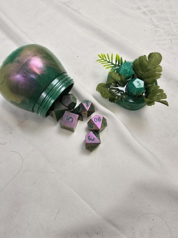 Dragon-Color Changing Green Resin Dice Jar - Image 7