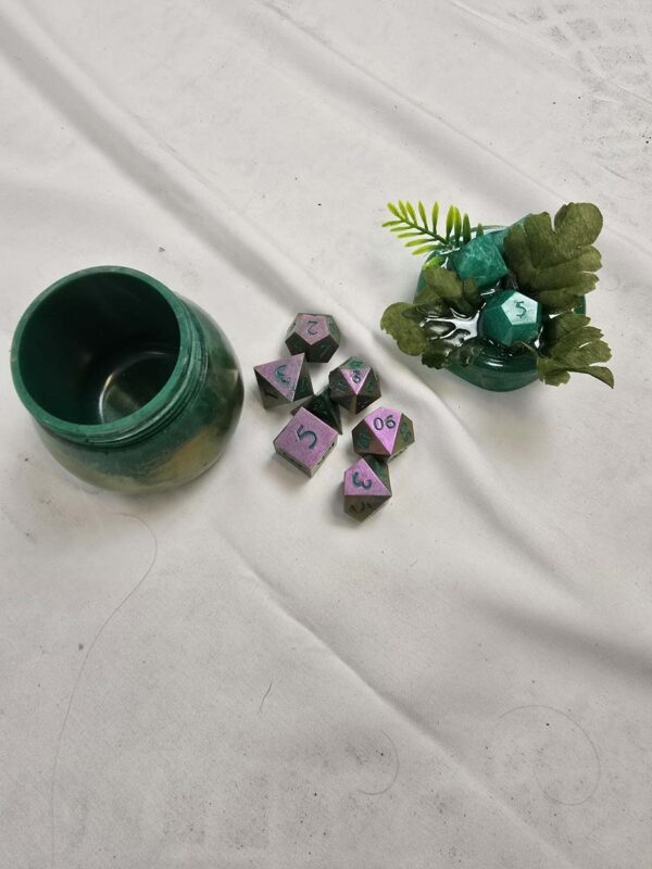 Dragon-Color Changing Green Resin Dice Jar - Image 8