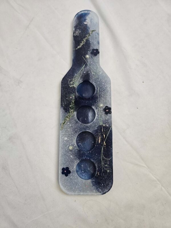 Versatile Floral Resin Shot Glass Holder in Blues and Whites - Image 2