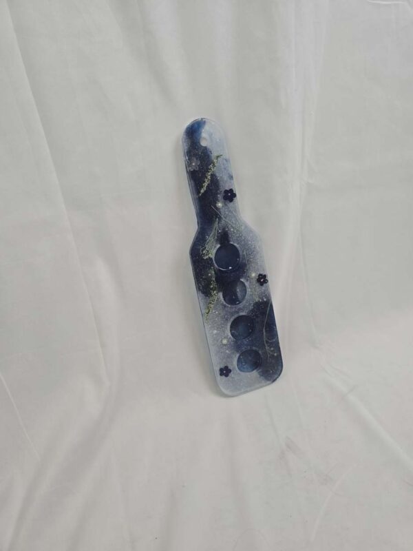 Versatile Floral Resin Shot Glass Holder in Blues and Whites - Image 4